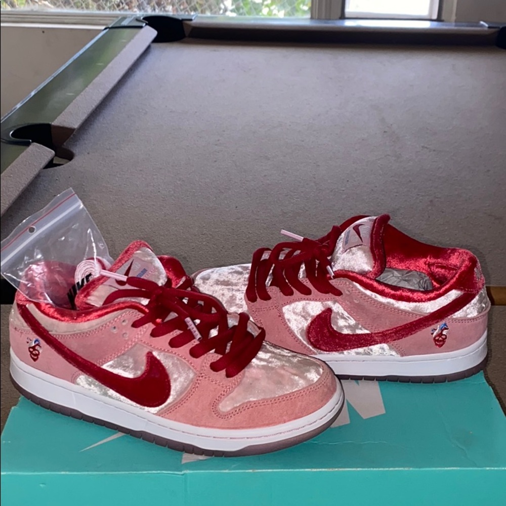 nike sb strangelove dunks